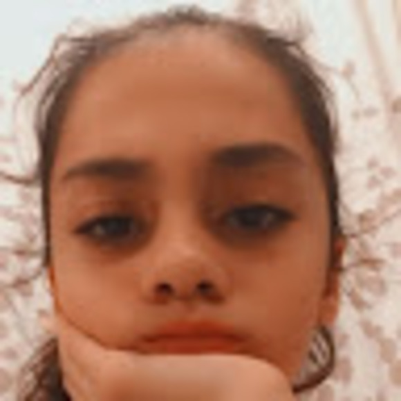 Profile Picture of Luiza Silva (@luizasilvadan) on Poshmark