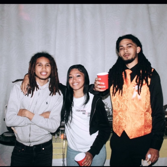 Profile Picture of Kenneth Henderson (@kennethhende674) on Poshmark