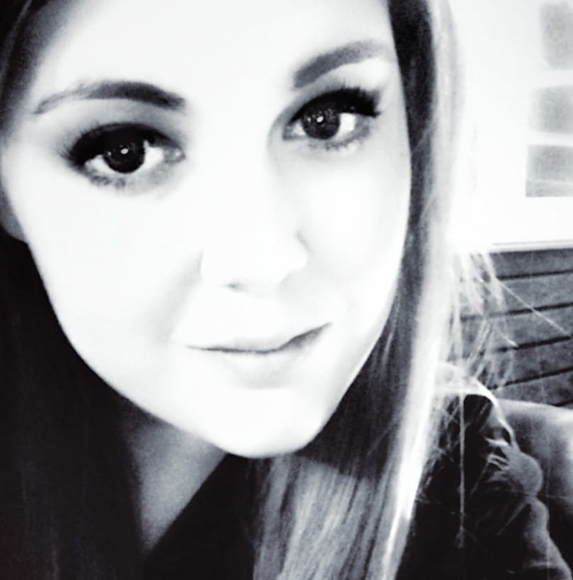 Profile Picture of Mk Buffington (@buffingtonmk) on Poshmark