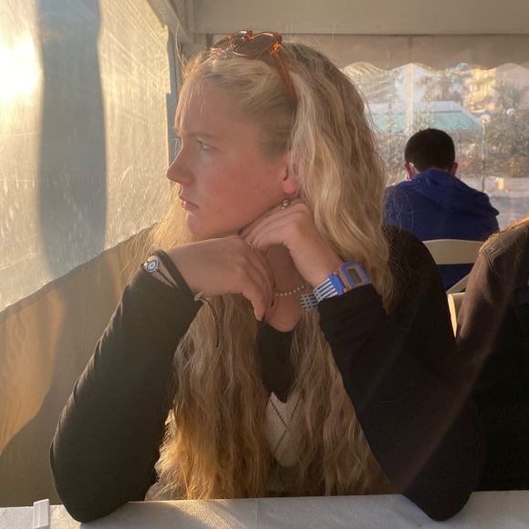 Profile Picture of Sam Haug (@samhaug) on Poshmark