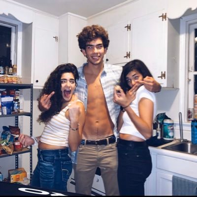 Profile Picture of Nick Rienzo (@nickr2761) on Twitter