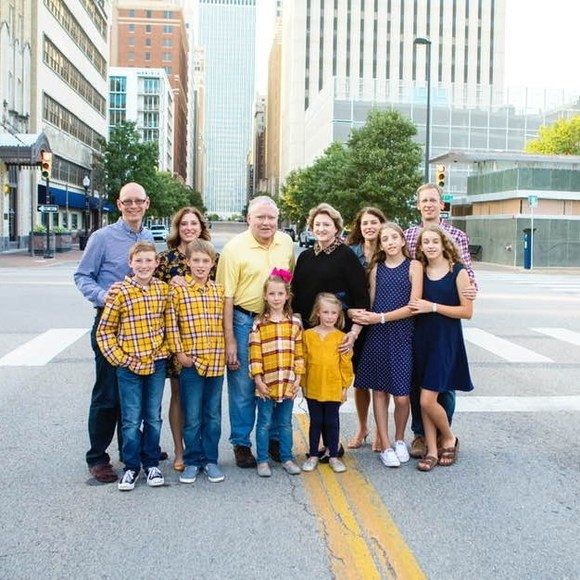 Profile Picture of Sandy Yeazel (@yeazelsandy) on Poshmark