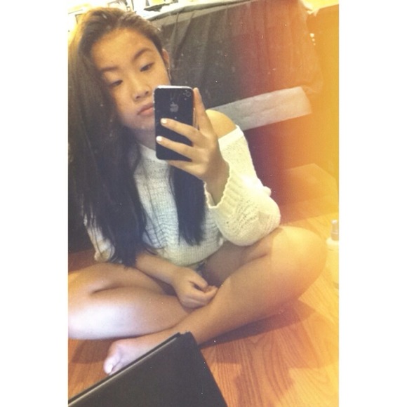 Profile Picture of Alecs Chan (@alecschan14) on Poshmark