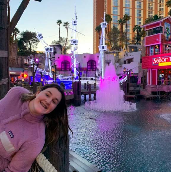 Profile Picture of Gracelyn Walsh (@gracelynwalsh) on Poshmark