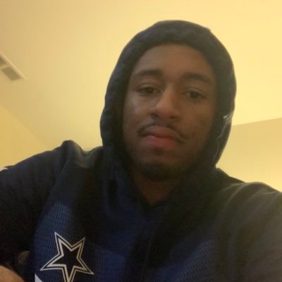 Profile Picture of Wilson Starks (@WillyWillStarks) on Twitter