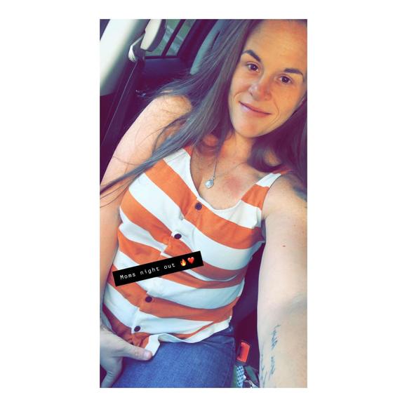 Profile Picture of Kara Mackey (@peytonsmommy199) on Poshmark