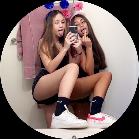 Profile Picture of Carlota Chirino (@carlota_chirino) on Poshmark