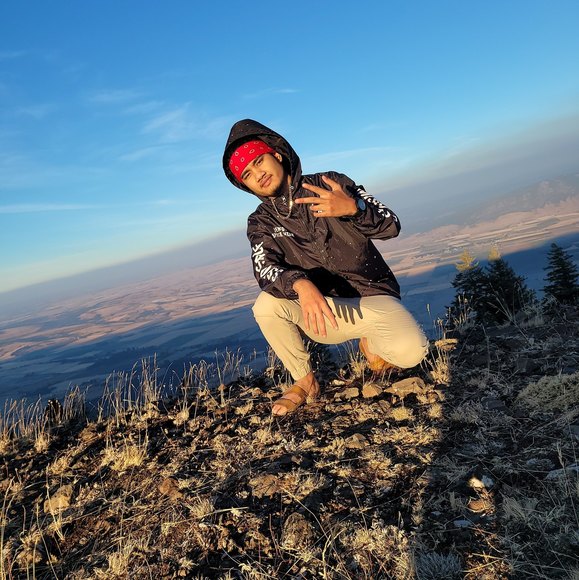 Profile Picture of Tïm Bęrñârd (@teekingonan) on Poshmark