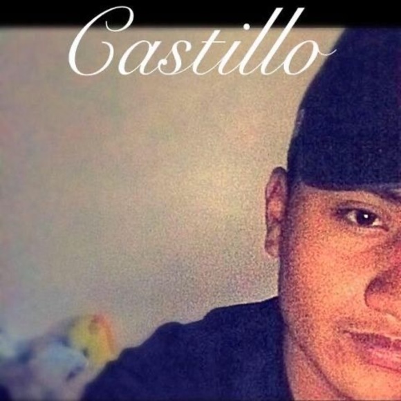 Profile Picture of Omar Castillo (@omarcastillo154) on Poshmark