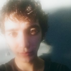 Profile Picture of Lucas「 月 」Sebastian (@lucsebastian) on Twitter