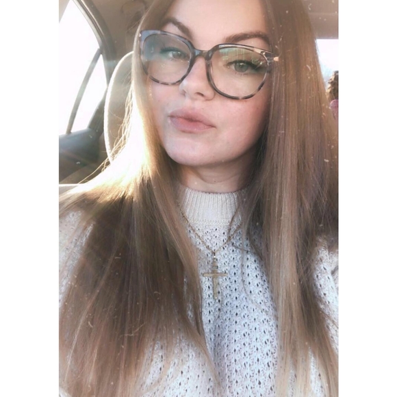 Profile Photo of Amy Cascioli (@lularoeamym) on Poshmark