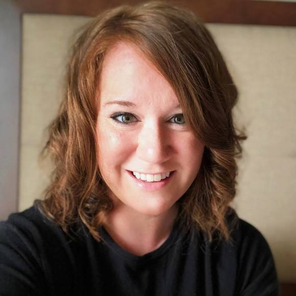 Profile Picture of Kathleen Engle (@keengle) on Poshmark