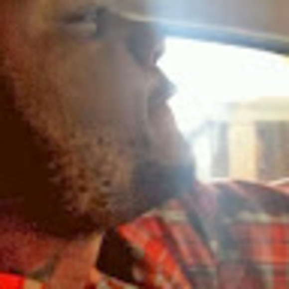 Profile Picture of Casino Slash (@casinoslash) on Poshmark