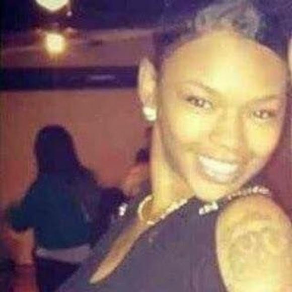 Profile Picture of Lashawna my kids are my life Williams (@mswilliams365) on Poshmark