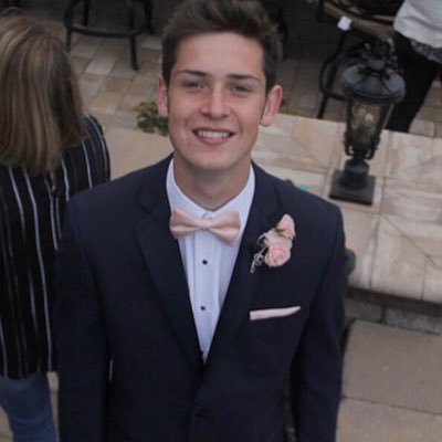 Profile Picture of Carson (@CarsonBarry22) on Twitter