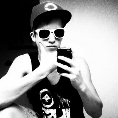 Profile Picture of Walker Olsonon Twitter