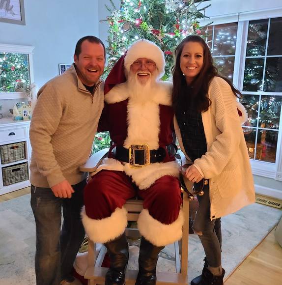 Profile Picture of Mendi Schmoll (@menlou66) on Poshmark