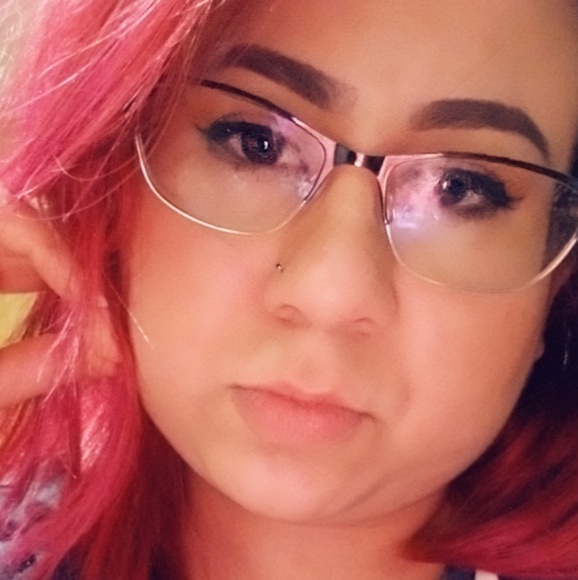 Profile Picture of Marrisa Mccurry (@risa1825) on Poshmark