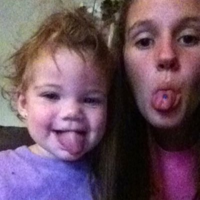 Profile Picture of Laura Shelton (@laurashelton92) on Twitter