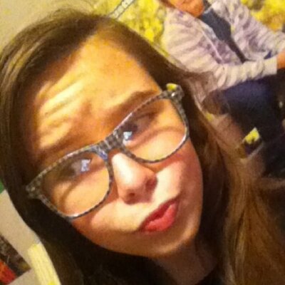 Profile Picture of Mackenzie Honeycutt (@MaCaelin) on Twitter