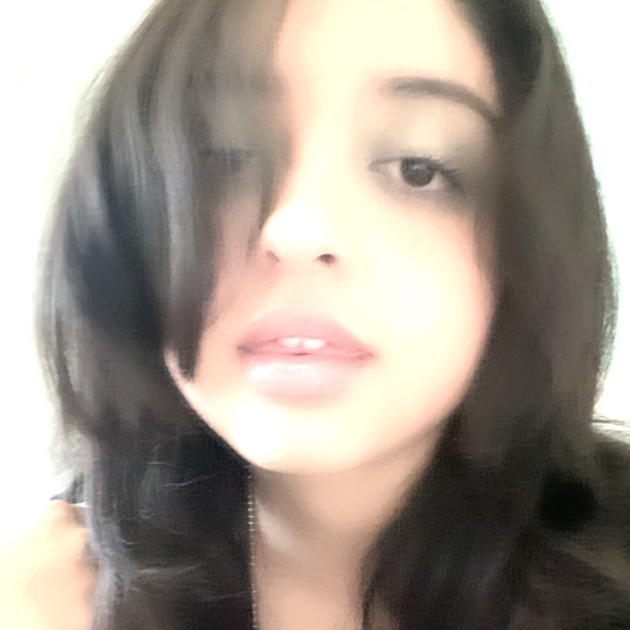 Profile Picture of Jenae Salas (@sunnyjenae) on Poshmark