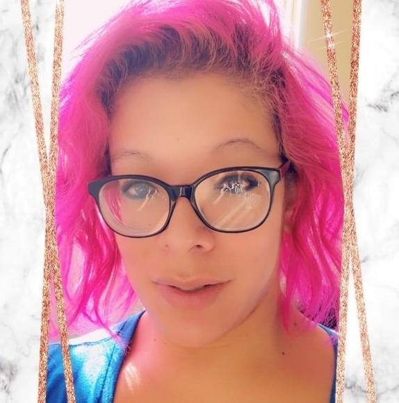 Profile Picture of Monica Galaviz (@faboolus80s) on Poshmark