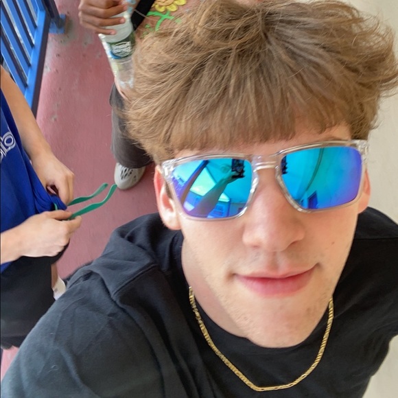 Profile Picture of Brian Godfrey (@bcg4231) on Poshmark