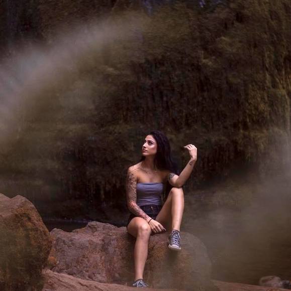 Profile Picture of Juliann Lotta (@juliannlotta) on Poshmark