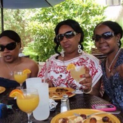 Profile Picture of Nikki Potts (@NikkiYPotts) on Twitter