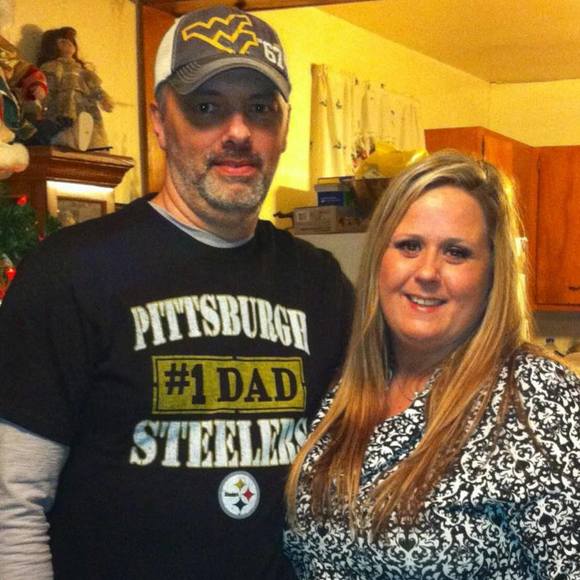 Profile Picture of Cricket Burdette (@cricketburdette) on Poshmark