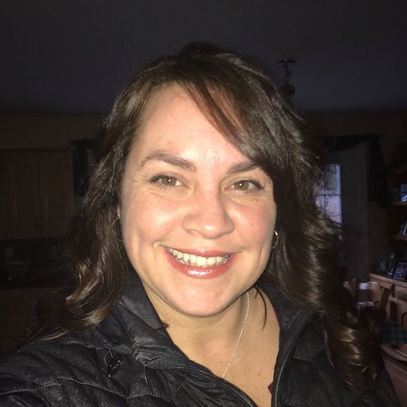 Profile Picture of Tara Newcombe (@taraerich) on Poshmark
