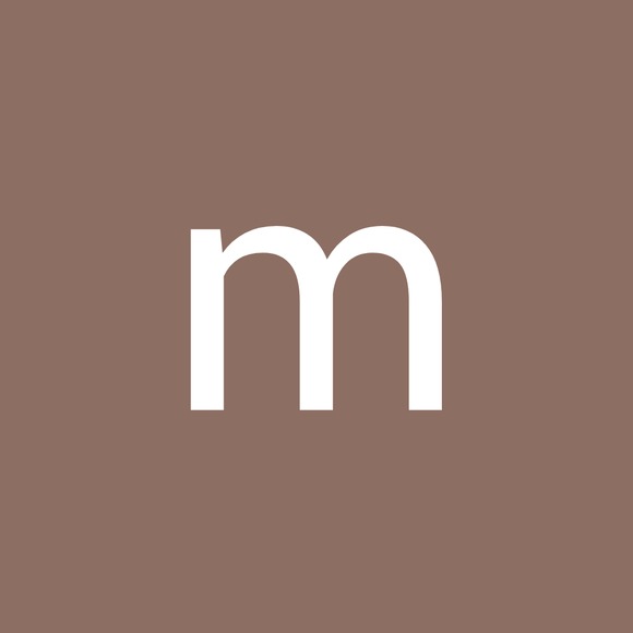 Profile Picture of Marian Menghi (@mmenghi) on Poshmark