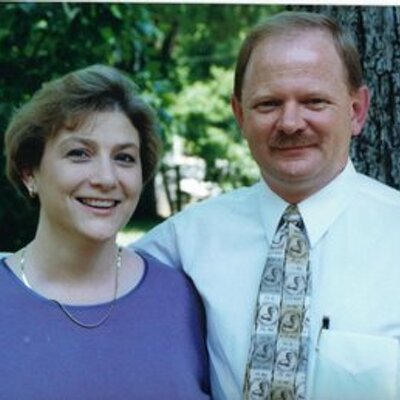 Profile Picture of Phil & Diane Runyan (@MLMfreehelp4you) on Twitter