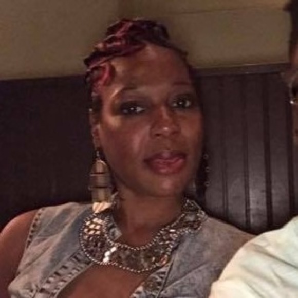 Profile Picture of Charles Lester iii (@charlesleste381) on Poshmark