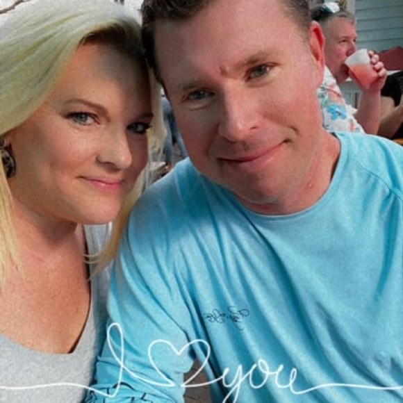 Profile Picture of Michelle Hooks (@michellehooks) on Poshmark