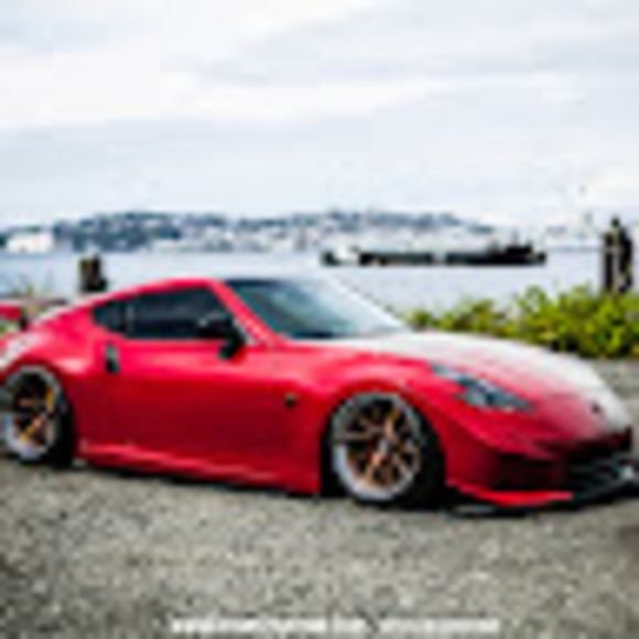 Profile Picture of Fine11 Burum (@fine1ethan) on Poshmark