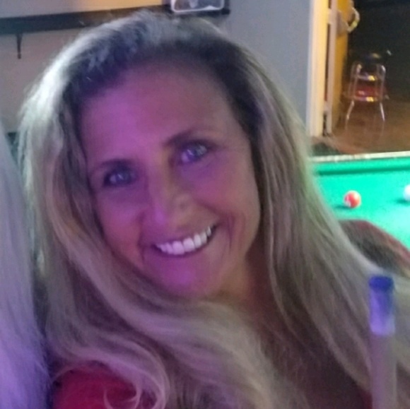 Profile Picture of Kimberly Migliaccio (@pipeliner2222) on Poshmark