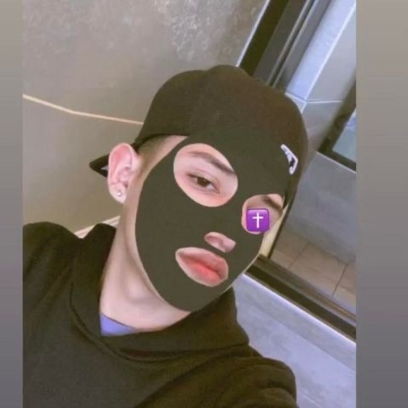 Profile Picture of Leonardo Dowson (@leonardodowson) on Poshmark