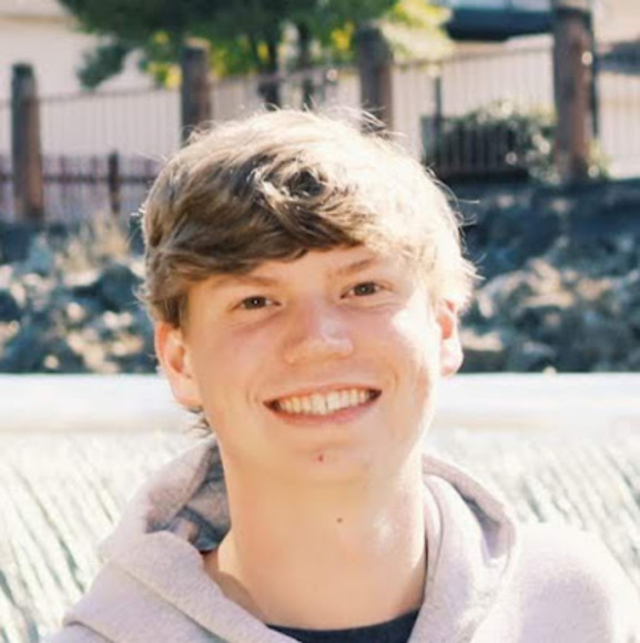 Profile Picture of Case Joel (@casejoel77) on Poshmark