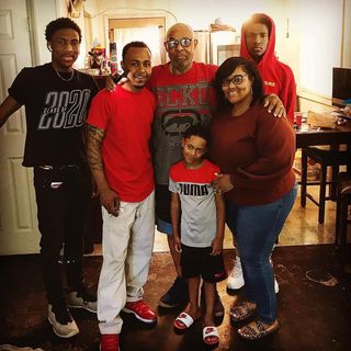 Profile Picture of Ellis Cooper (@ellis.cooper.33) on Facebook