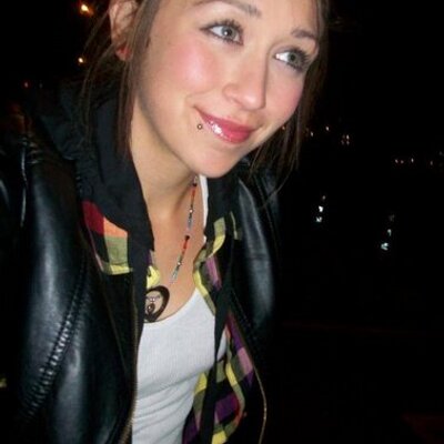 Profile Picture of Jaclyn Fay Warga (@hkiddypeace) on Twitter