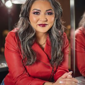 Profile Picture of Sylvia Day (@sylviaday) on Pinterest