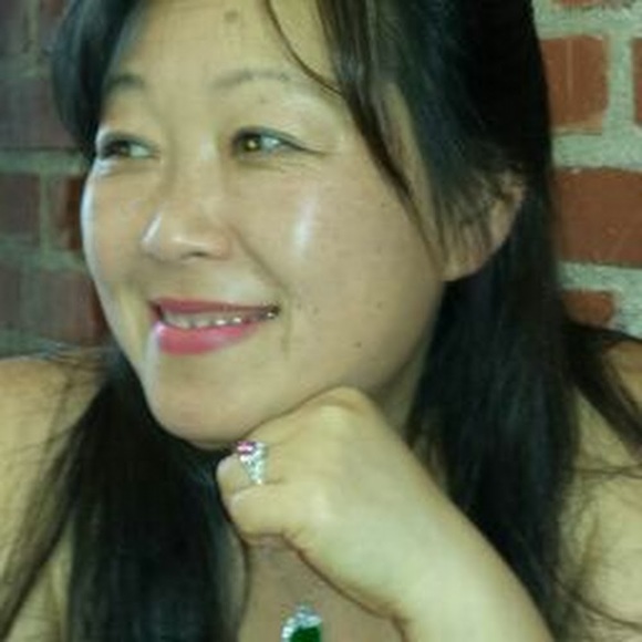 Profile Picture of Sun Cho (@sunlupo) on Poshmark