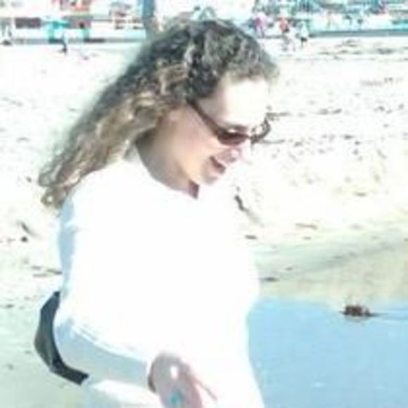 Profile Picture of Irene Merts (@mertsloukas) on Poshmark