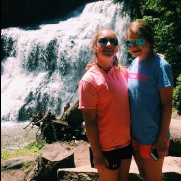 Profile Picture of Mackenzie Fields (@mackfields9) on Poshmark