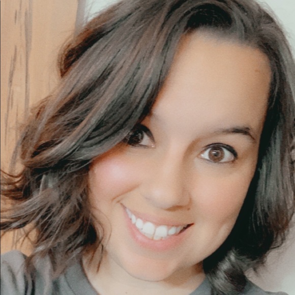Profile Picture of Sami Brumley (@sabrumley) on Poshmark