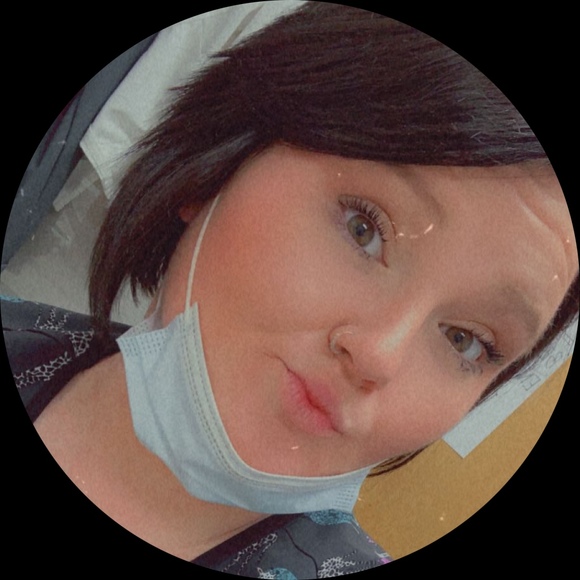 Profile Picture of Mary Mccombs (@katiemae864) on Poshmark