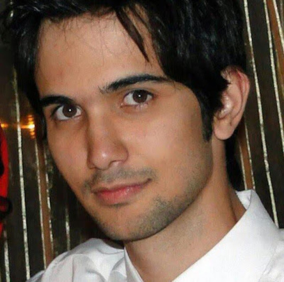 Profile Picture of M Heravi (@mheravi) on Poshmark