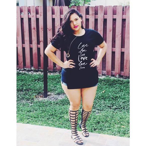 Profile Picture of Francy Mendoza (@francymo15) on Poshmark