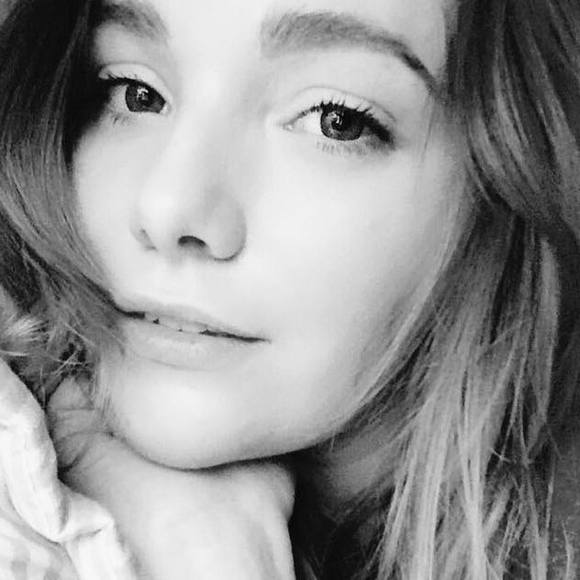 Profile Picture of Morgan Sparshott (@morgan5308) on Poshmark